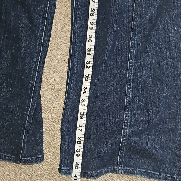 American Eagle Outfitters Relaxed Dark Blue Jeans (0048) - Picture 9 of 11